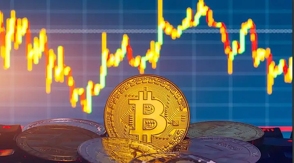 比特币狂飙记：当数字黄金遇上ETF东风