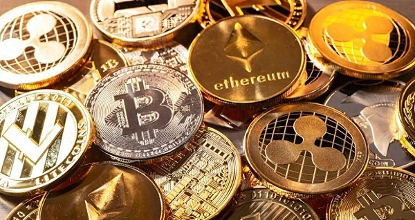 比特币牛市警报：大户悄悄撤退，散户还在往里冲？